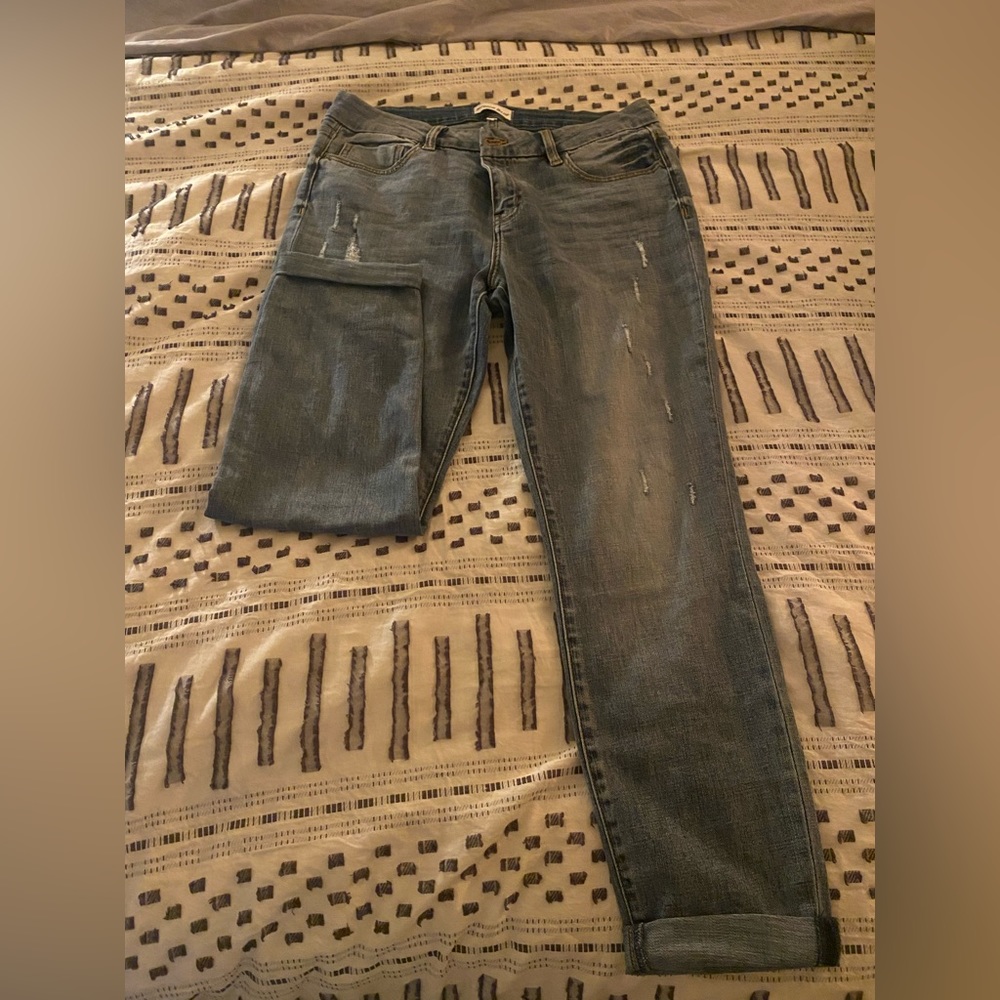 Size 31 distressed jeans! Never worn!